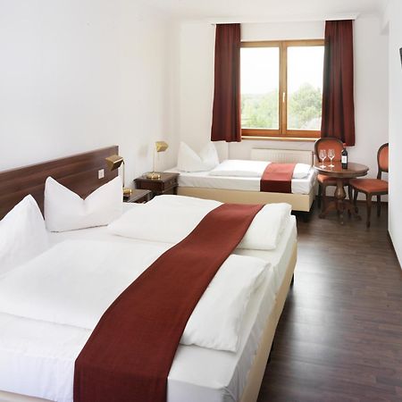 Hotel Marc Aurel Petronell Eksteriør bilde