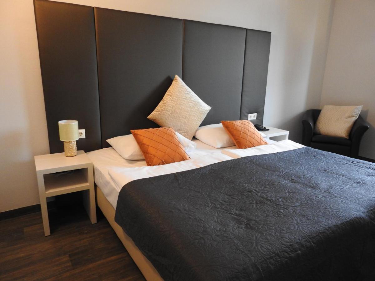 Hotel Marc Aurel Petronell Eksteriør bilde