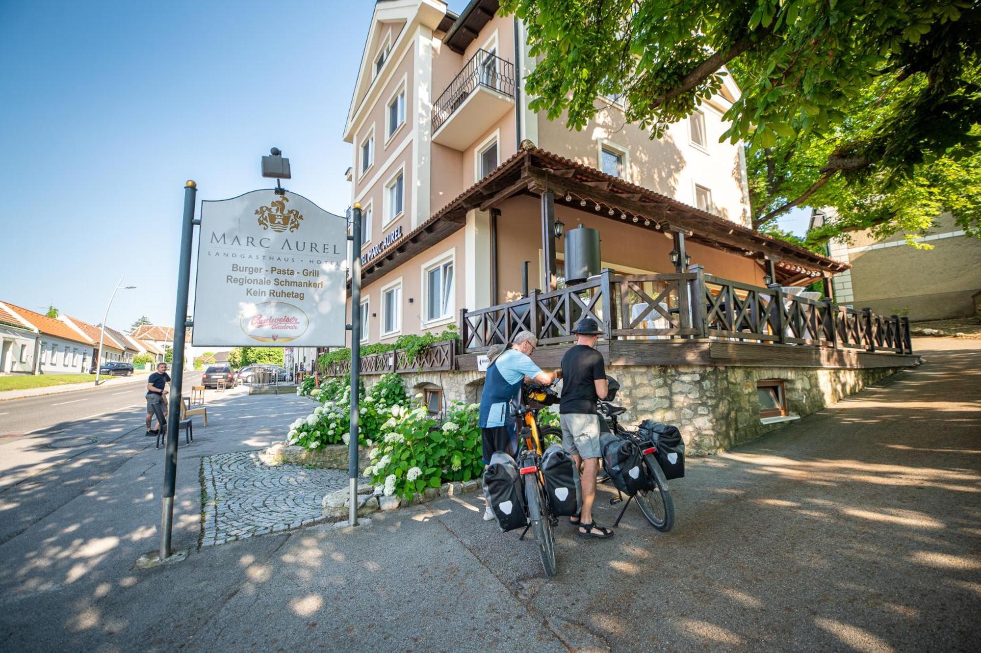 Hotel Marc Aurel Petronell Eksteriør bilde